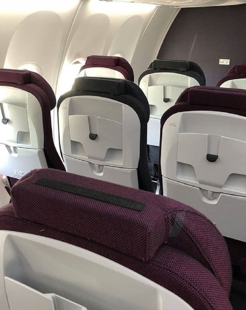 салон самолёта AirItaly